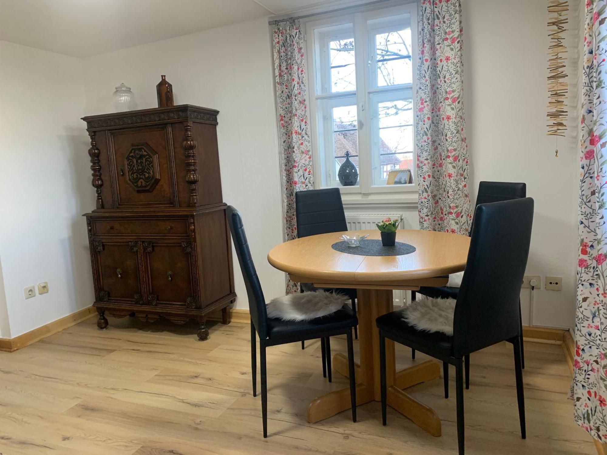 Turmstueble Im Torhaus Von 1545 Appartement Burgbernheim Buitenkant foto
